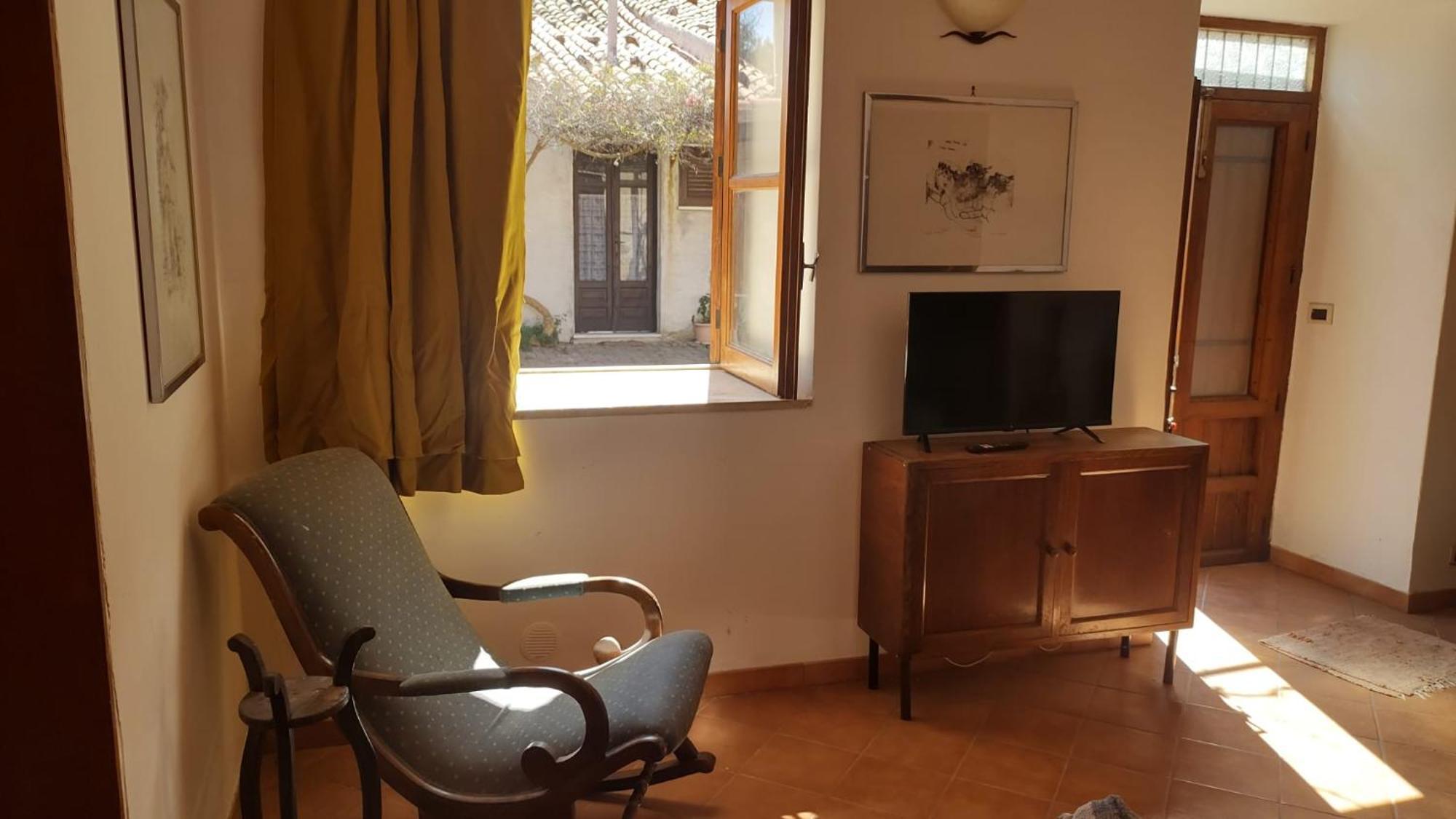Linati'S Apartments Pollina Ngoại thất bức ảnh